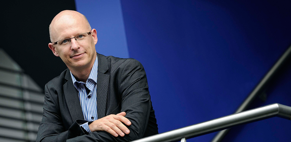 Understanding Consciousness : From the Lab to the Clinic